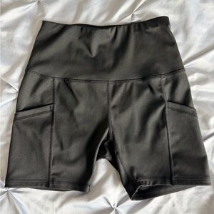 Aeropostale Women's Sleek Black Bike Shorts